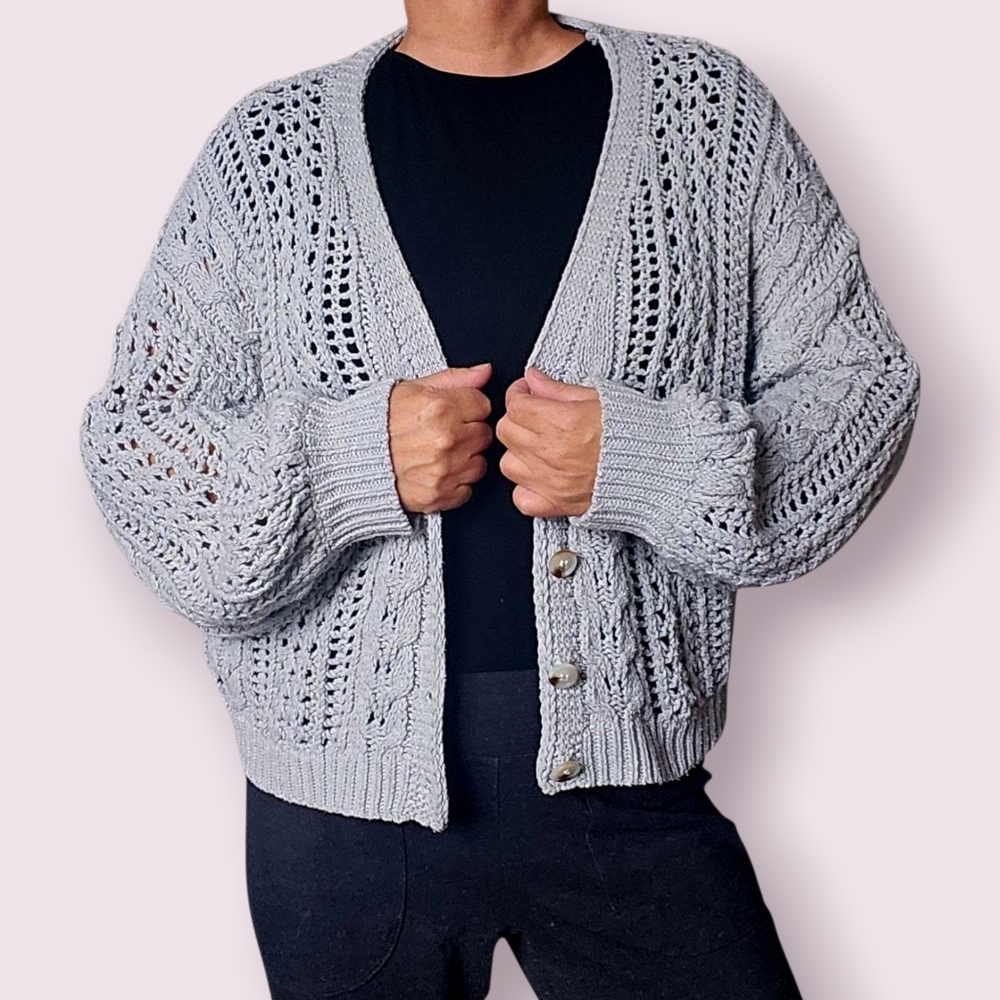 Twelfth Love Knit Cropped Light Gray Cardigan Size L